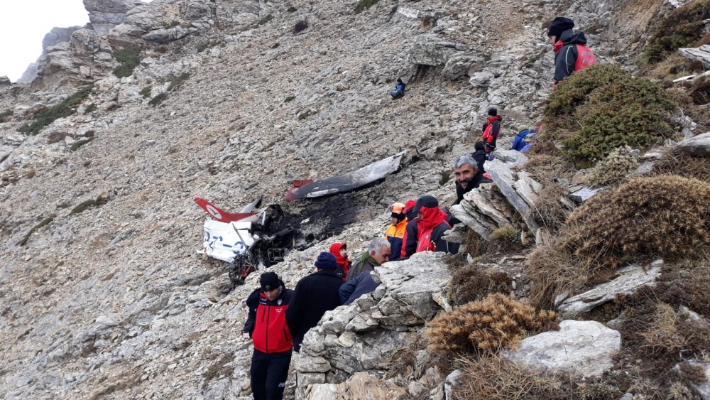 Düşen uçağın enkazı bulundu 15