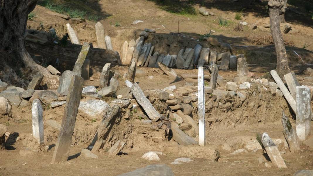 Nazilli’de Türk tarihini aydınlatan keşif!  Horasan Mezarlığı’nda Anadolu’daki ilk Türklerin izlerine rastlanıldı 14