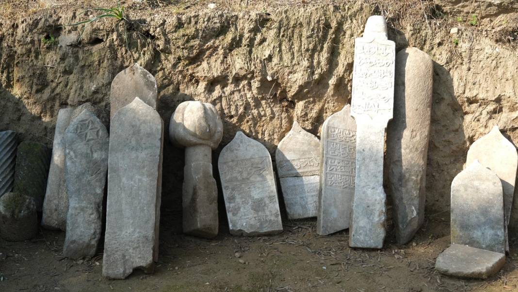 Nazilli’de Türk tarihini aydınlatan keşif!  Horasan Mezarlığı’nda Anadolu’daki ilk Türklerin izlerine rastlanıldı 17