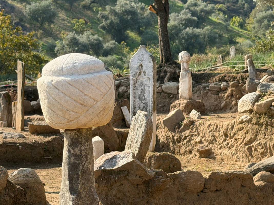 Nazilli’de Türk tarihini aydınlatan keşif!  Horasan Mezarlığı’nda Anadolu’daki ilk Türklerin izlerine rastlanıldı 2