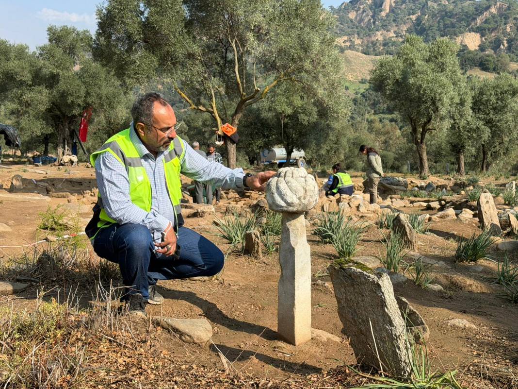 Nazilli’de Türk tarihini aydınlatan keşif!  Horasan Mezarlığı’nda Anadolu’daki ilk Türklerin izlerine rastlanıldı 4