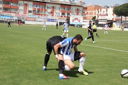 NAZİLLİ, SARIYER’E PATLADI 5-1 21