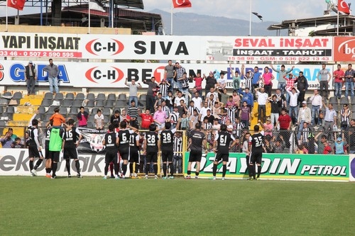 NAZİLLİ, SARIYER’E PATLADI 5-1 23