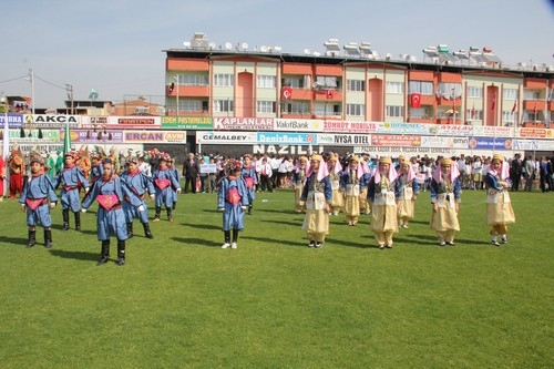 23 NİSAN TÖRENLERLE KUTLANDI 34