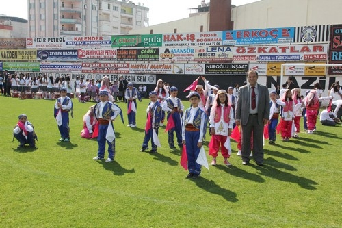 23 NİSAN TÖRENLERLE KUTLANDI 40