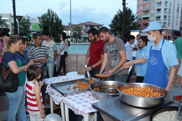 ‘ÇAPULCULAR HAYRINA’ LOKMA İKRAMI 3