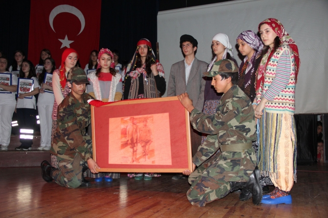 'MEHMET AKİF TÜRK AYDINIDIR' 13