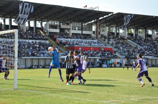 Nazilli Bozguna Uğradı 5-0 27