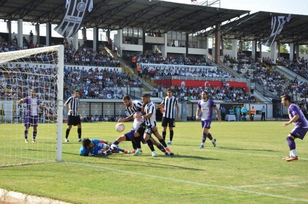 Nazilli Bozguna Uğradı 5-0 28