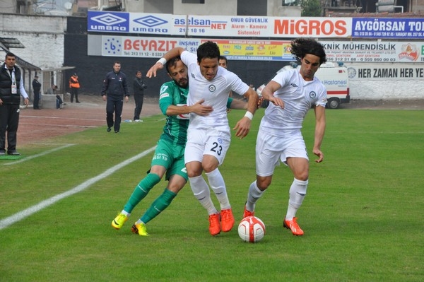 NAZİLLİ BELEDİYESPOR: 1 KIZILCAHAMAMSPOR AŞ: 1 12