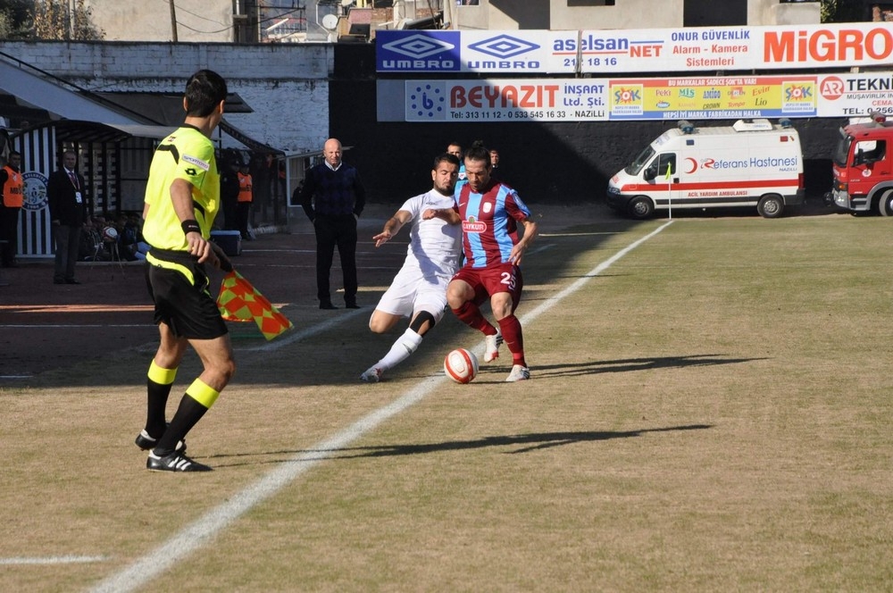 NAZİLLİ BELEDİYESPOR: 2 OFSPOR:0 3