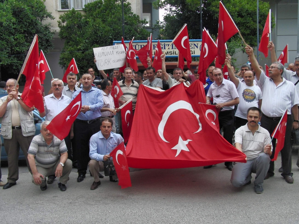 Nazilli’de ‘Bayrağa Saygı Yürüyüşü’ düzenlendi 1