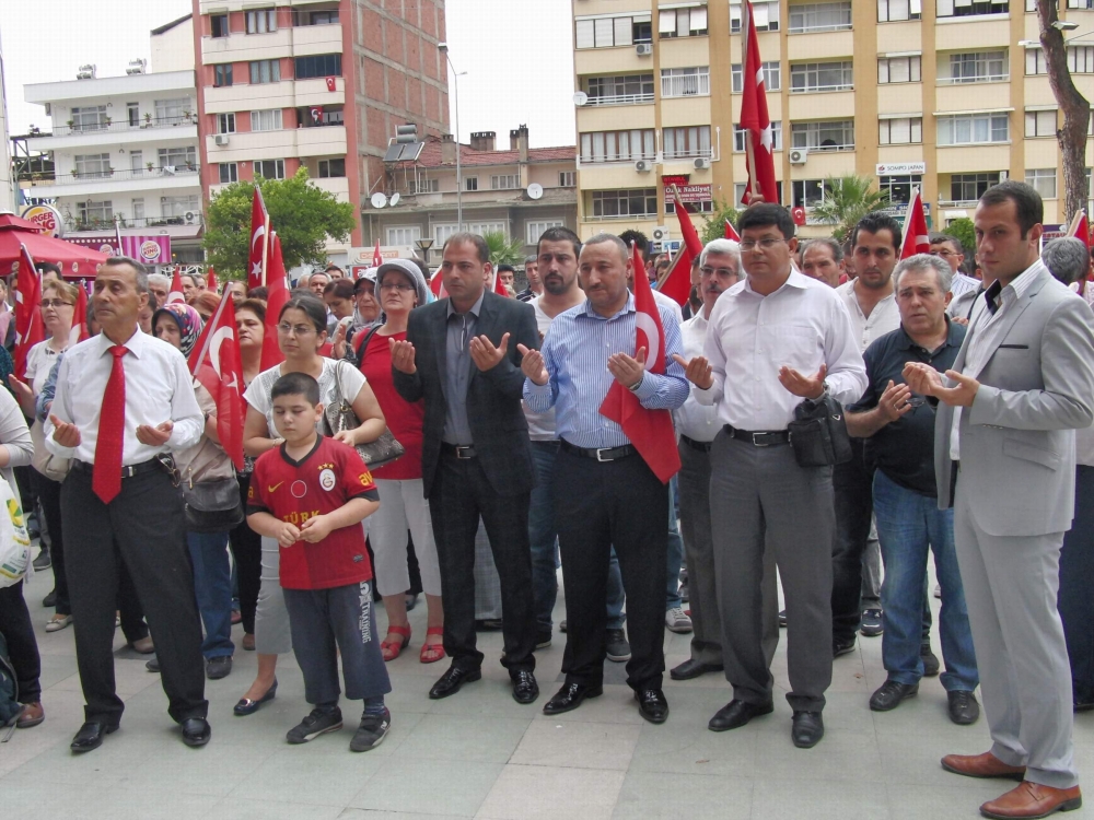 Nazilli’de ‘Bayrağa Saygı Yürüyüşü’ düzenlendi 12