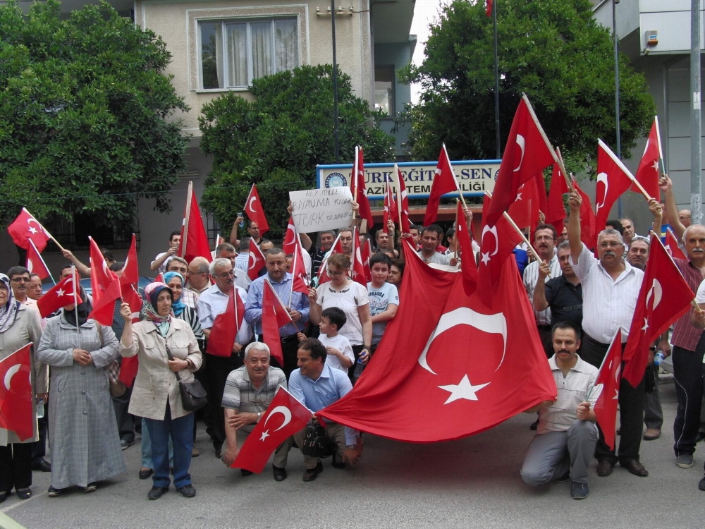 Nazilli’de ‘Bayrağa Saygı Yürüyüşü’ düzenlendi 2