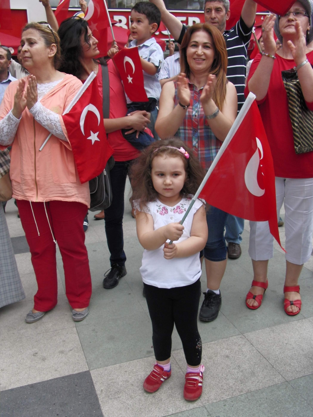 Nazilli’de ‘Bayrağa Saygı Yürüyüşü’ düzenlendi 7