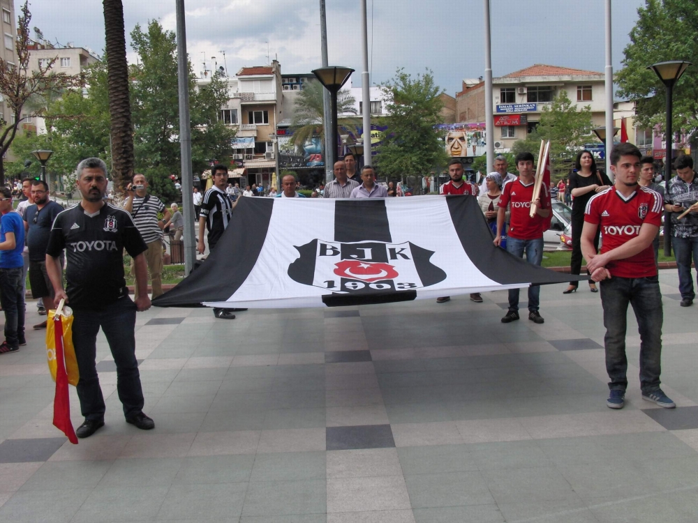 Nazilli’de ‘Bayrağa Saygı Yürüyüşü’ düzenlendi 9