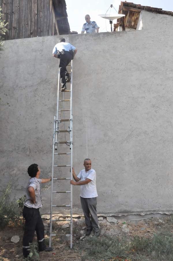 ÜVEY AĞABEYİNE KIZDI, OĞLUNU REHİN ALDI 10