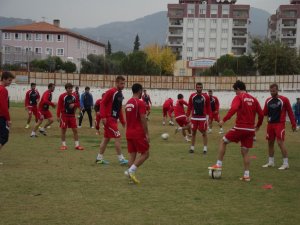 Efe Perinçek’te Çalıştı