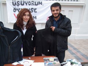 ADÜ’lü Gençlerden Van’daki Depremzedelere Yardım Eli Uzandı