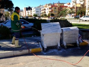 Çöp Konteynırları Yıkanıyor
