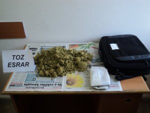 1,5 Kilo Esrar Ele Geçirildi