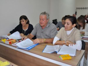 Kuşadası’nda Yaşayan Yabancılara, 'Türkçe' Kursu