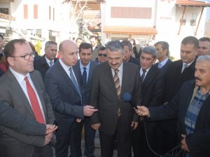 Gazeteciler Günü'nde Basına Bir Tır Destek