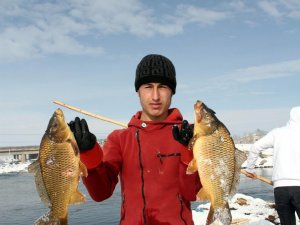 Eksi 20 Derecede Balık Avı