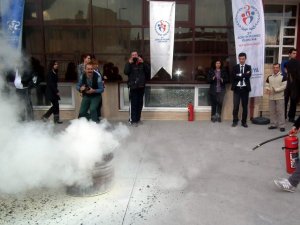 Aydın’da Gençlere Yangın Tatbikatı