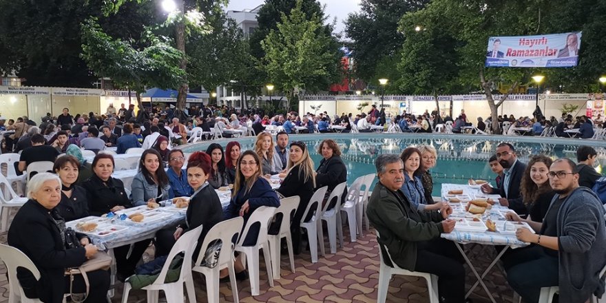 NAZİLLİ'DE İFTAR SOFRASINA YOĞUN İLGİ!