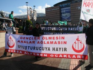 Bursaspor Taraftarları Uyuşturucuya "Dur" Demek İçin Yürüdü