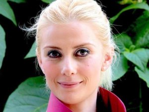 İnternet Mağdurlarının Yaşadıklarını Kitaplaştırıyor