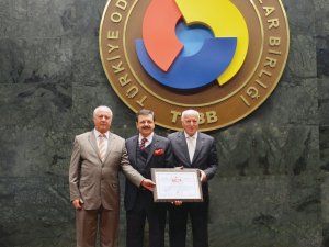 Kuşadası Ticaret Odası’nın Akreditasyon Belgesi Yenilendi