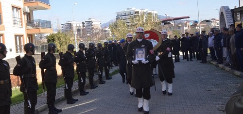 EMEKLİ ALBAY NAZİLLİ’DE SONSUZLUĞA UĞURLANDI