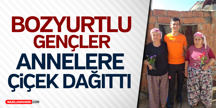 Bozyurtlu Gençler Annelere Çiçek Dağıttı