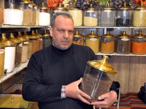 Karabiber El Yakıyor