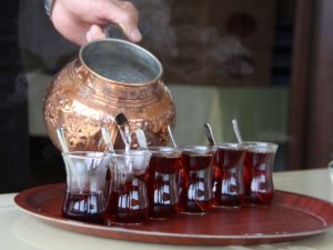 Kaçak Çay Arz-Talep Dengesini Bozuyor