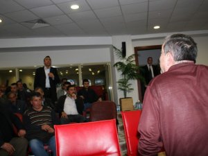 Sokak Kavgası Değil, Belediye Meclisi Kavgası