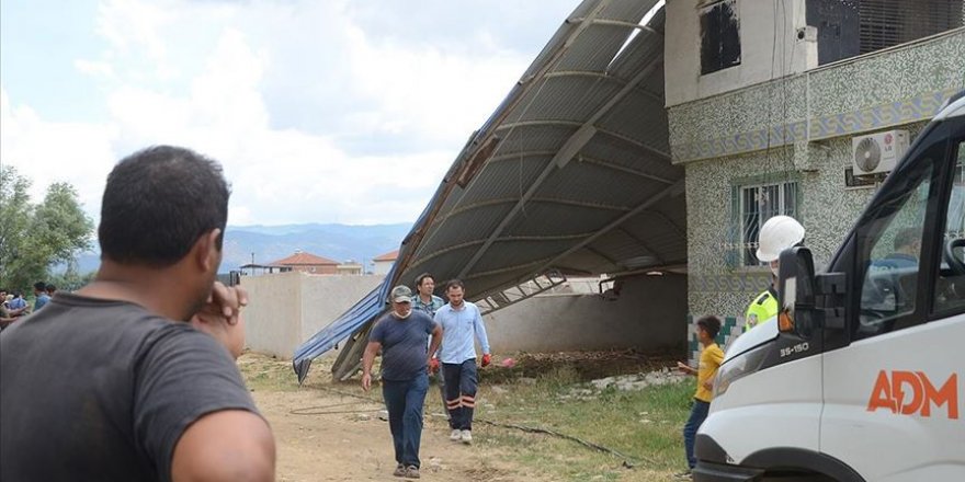 Aydın'da hortum 20 evde hasara yol açtı