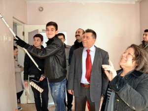 Sakatlar Derneği Binasının Bakım ve Boyası Yapılıyor