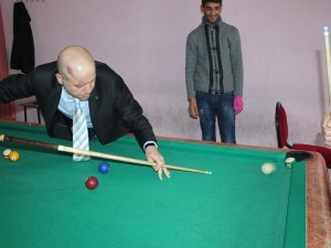 Pekgüzel, Spor Maharetini Bilardo Masasın'da Gösterdi