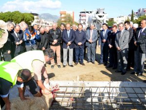 Söke’de Kapalı Spor Salonu Temeli Atıldı