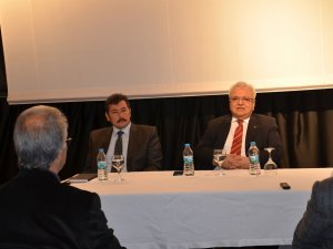 Eski Bakan Koç'tan Döver’e Destek