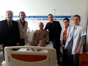 Kalbin İçinde Bırakılan Teller Ameliyat Yapılmadan Çıkartıldı
