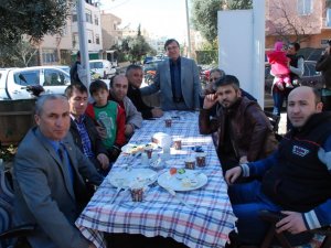 Berberler ve Kuaförler Kahvaltıda Bir Araya Geldi