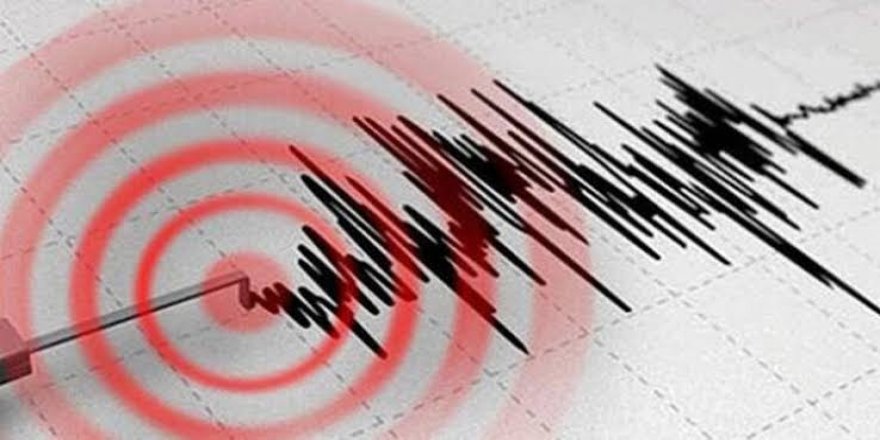 Ege'de korkutan deprem