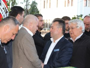Pekgüzel, Seçim Çalışmalarına Ara Veriyor