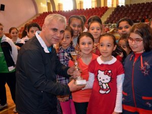 Badminton Küçükler İl Birincileri Kupalarına Kavuştu