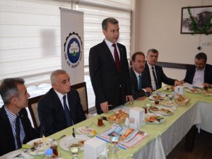 Genç İş Adamları Adayları Konuk Etmeye MHP İle Başladı