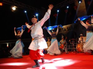 Geleneksel Çin El Sanatları ve Dansları Sergilendi